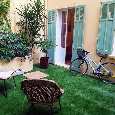 Hotel Jaures Toulon Bagian luar foto
