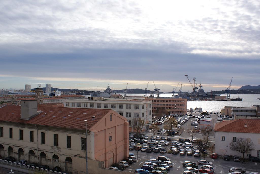 Hotel Jaures Toulon Bagian luar foto